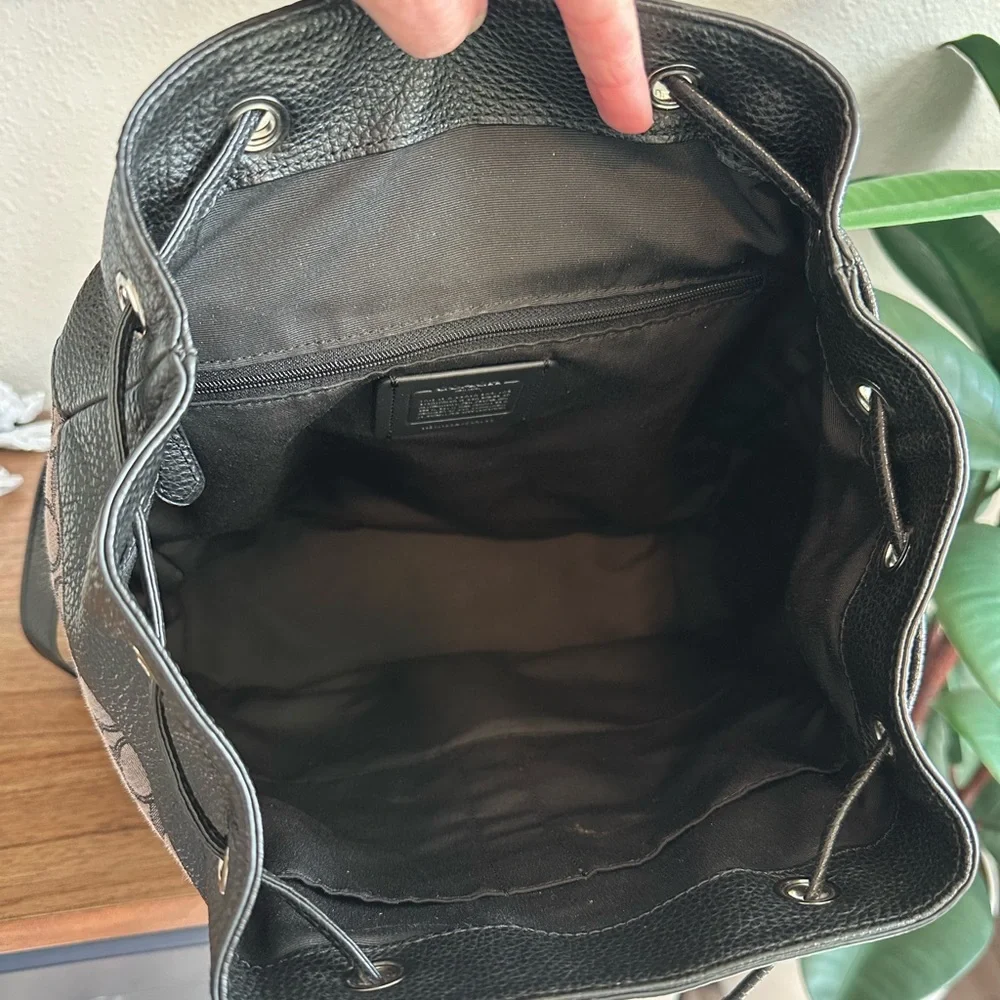 Coach Billie Backpack In Signature Jacquard - Excellent Condition! - Picture 11 of 13